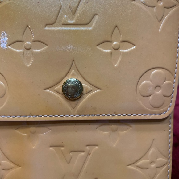Louis Vuitton Walker Wallet - Picture 4 of 13